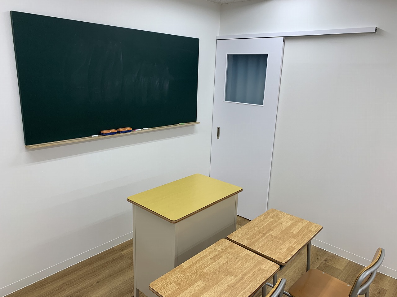 会場
